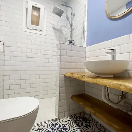 Beautiful 2Br And 2Toilet Balcony Apt Near Hilton Hotel #4 Istanbul Exterior photo