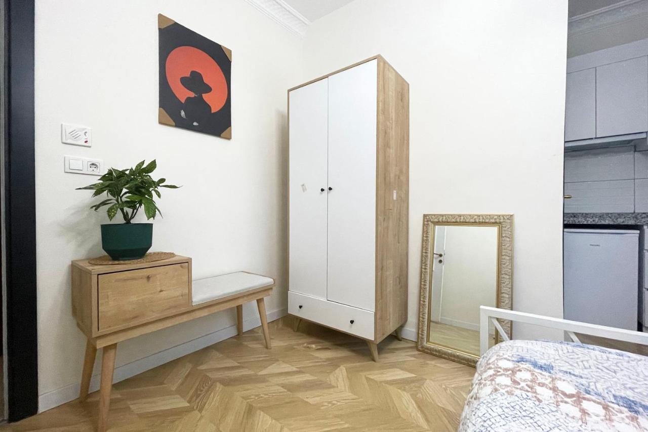 Beautiful 2br And 2toilet Balcony Near Hilton #4